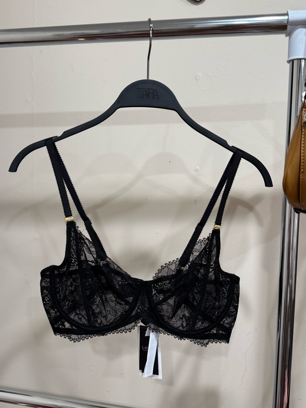 Lauren Ralph Lauren Black Lace Underwire Bra Size 36B NWT